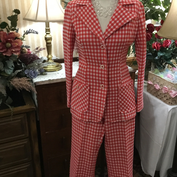 SOLD!! Aunt Nee's Custom 70's Red Gingham Pantsuit - Picture 4 of 8